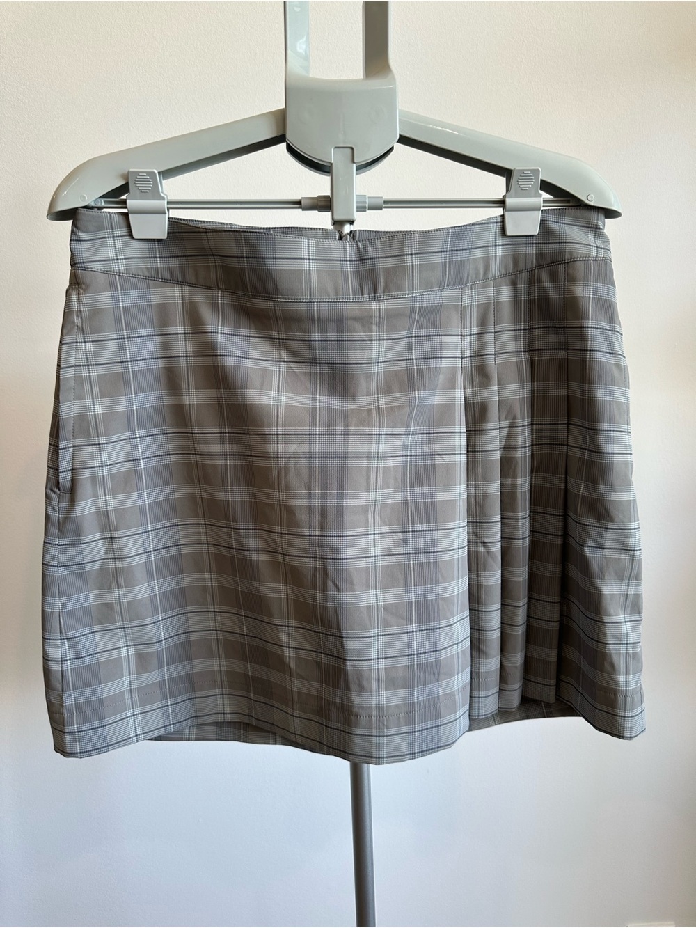Nike Dri-fit Gray Plaid Mini Golf Skorts
